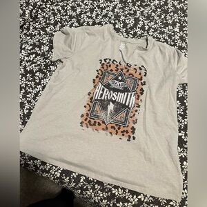 women’s graphic tee